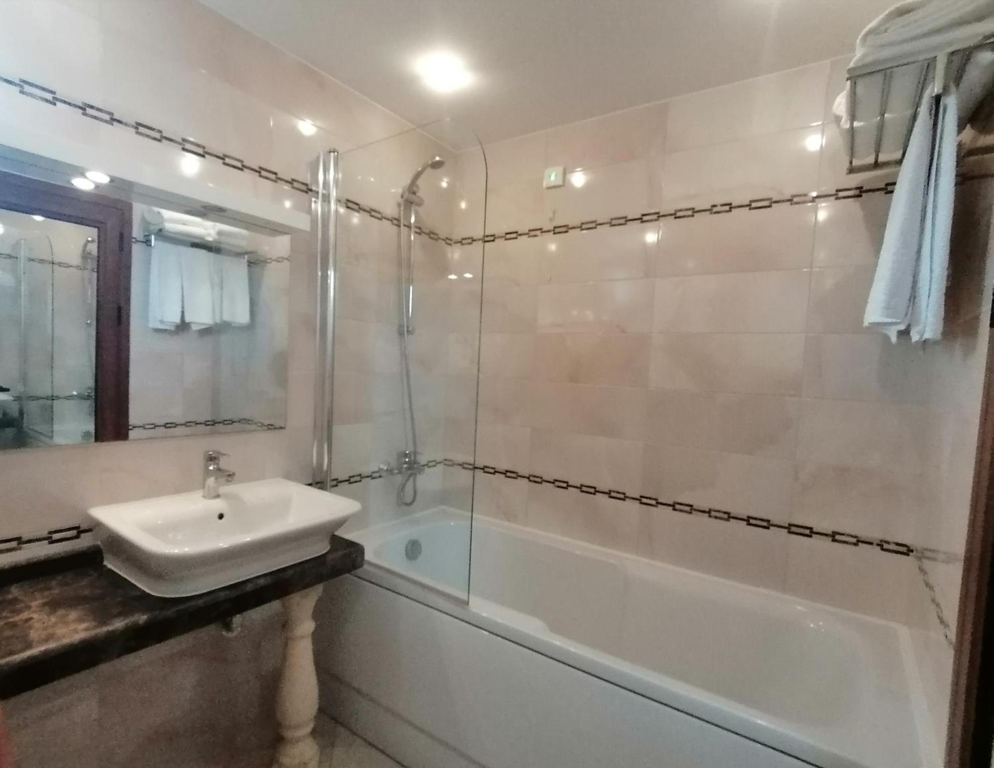 Hotel Aristokrat Obzor Kültér fotó